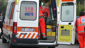 ambulanza 300x168 Intervista a Lucia Griffo, vittima innocente di camorra: dopo ventanni ancora segnata della tragedia