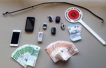 RICETTATORI COLTI SUL FATTO E ARRESTATI