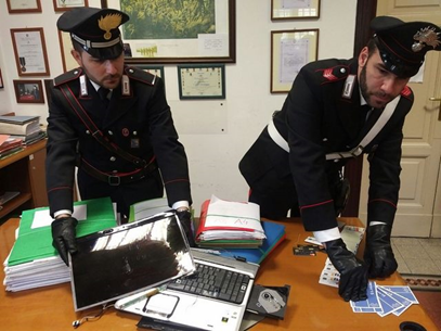 Carabinieri FUOCO FUOCHINO ASL: GIOVANI, “LASCIATE OGNI SPERANZA VOI CHE non ENTRATE!”