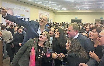 Selfie Nicola Caputo L’EUROPARLAMENTARE NICOLA CAPUTO, “ELEZIONI DECISIVE PER IL FUTURO DEL PAESE”