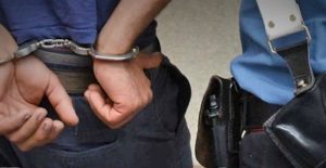 arresto 1 300x155 41 DIVERSE IDENTITA PER SFUGGIRE ALLE MANETTE: ACCIUFFATO MONTENEGRINO
