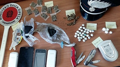 CC sequestro droga BLITZ ANTIDROGA IN CENTRO DACCOGLIENZA: UN ARRESTO, SEQUESTRATE LE DOSI PRONTE PER LA VENDITA
