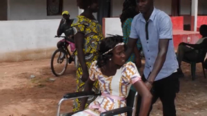 disabili africa 300x169 OLTRE LA LEBBRA PER I DIRITTI DEGLI ULTIMI, AIFO PROMUOVE INCONTRI CON ILARIA DI NUNZIO TESTIMONE IN GUINEA BISSAU