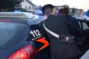 Carabinieri arresto donna 300x198 TRUFFA DUE ANZIANE DI PIGNATARO MAGGIORE, ARRESTATO