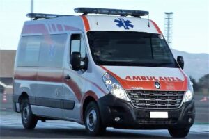 ambulanza 300x200 118, LORUSSO (SAUES), GRAVE ERRORE ELIMINARE IL MEDICO A BORDO DELLE AMBULANZE