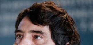 IL REGISTA PIETRO MARCELLO AL RICCIARDI PRESENTA LE VELE SCARLATTE