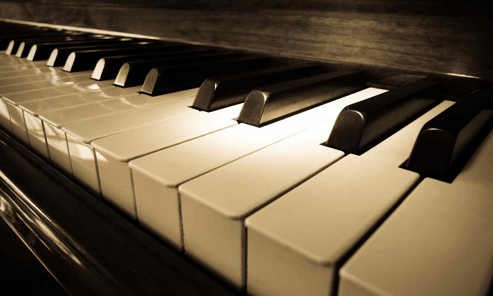 Pianoforte IL PIANO DAY: PARTE IL PRESTIGIOSO EVENTO CHE INIZIA NELL’AUDITORIUM DEL LICEO GAROFANO DI CAPUA