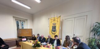 AMOROSI, LA SOPRINTENDENZA HA PRESENTATO IL RINVENIMENTO DI UNA NECROPOLI