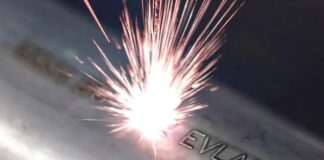 DALLE LINEE ROBOTIZZATE ALLA PRODUZIONE CONTINUA: PERCHÉ LE MARCATRICI LASER STANNO CAMBIANDO IL MODO DI IDENTIFICARE I COMPONENTI